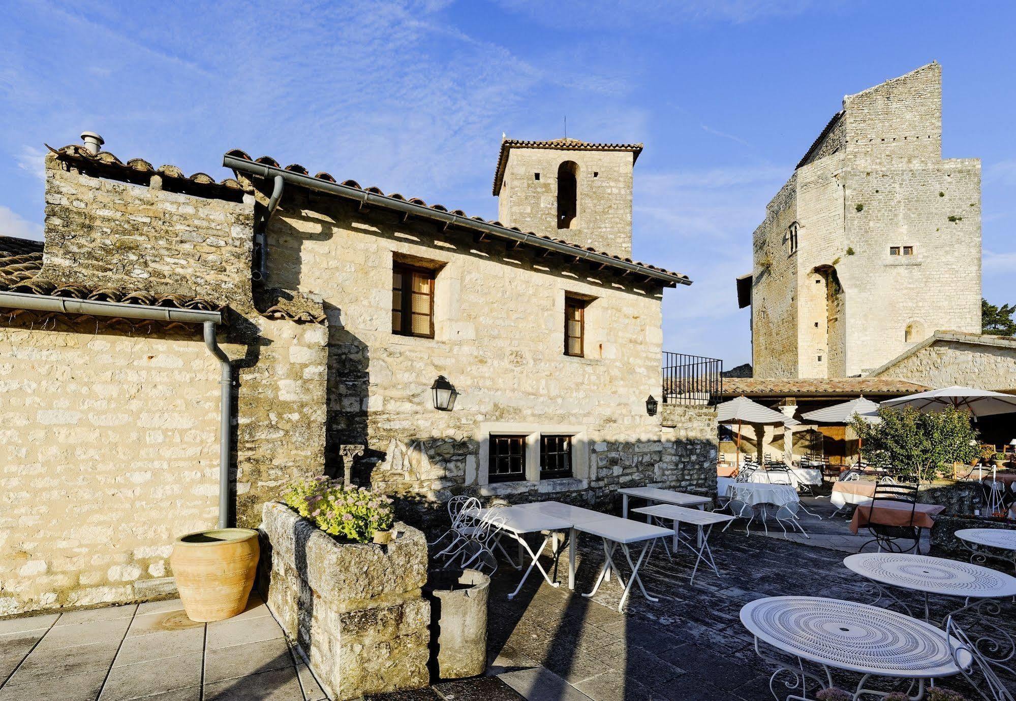 Logis Hotel Les Hospitaliers Le Poët-Laval Екстериор снимка
